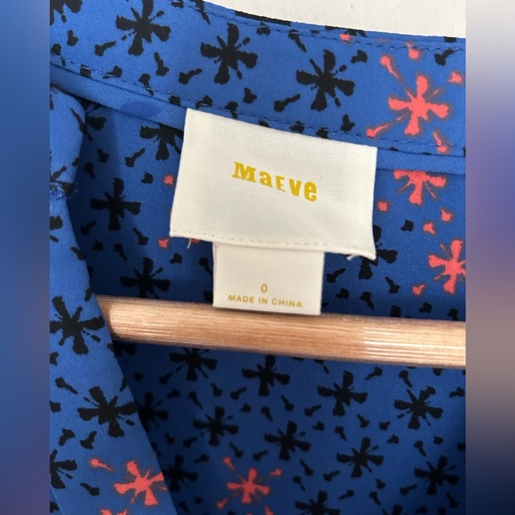 NWOT Maeve by Anthropologie Eva Blue Faux Wrap Blouse/Top Size 0 - Picture 4 of 6